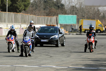 Courses de motos à Téhéran 
