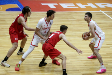 U-18 basketball match between Iran and Turkiye