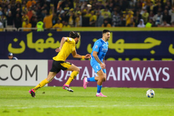 Football match between Sepahan and Al-Hilal