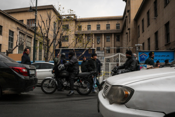 Imágenes sacadas por IRNA del edificio donde fueron asesinados dos jueces del Tribunal Suprema en Teherán