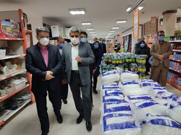 بازدید معاونین سازمان حمایت مصرف کنندگان و تولیدکنندگان از فروشگاه های زنجیره ای بیرجند