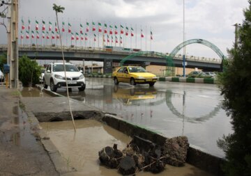 بارندگی وآب گرفتگی در خیابان های سمنان