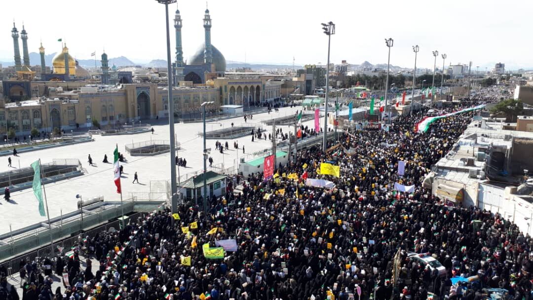 قم با تجدید پیمانی شکوهمند در چهل و یکمین بهار پیروزی