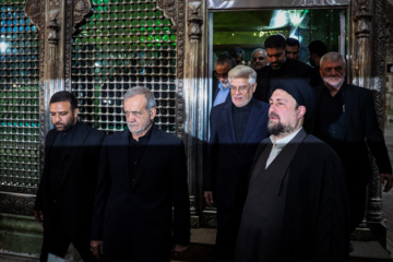 Pezeshkian admin. renews allegiance to Imam Khomeini’s ideals