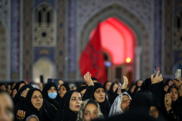 “Jotbe Jani” en el santuario del Imam Reza (P)