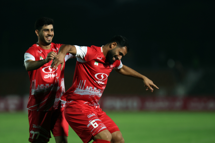 لیگ برتر فوتبال - پرسپولیس و آلومینیوم اراک