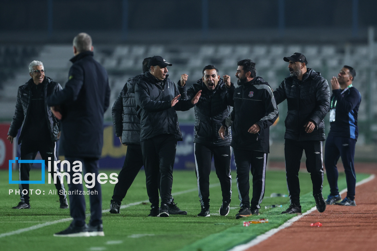 لیگ برتر فوتبال - پرسپولیس و نساجی