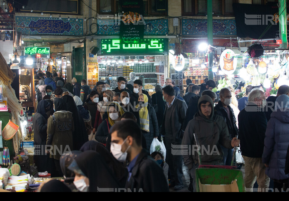 خرید شب یلدا در بازار تجریش