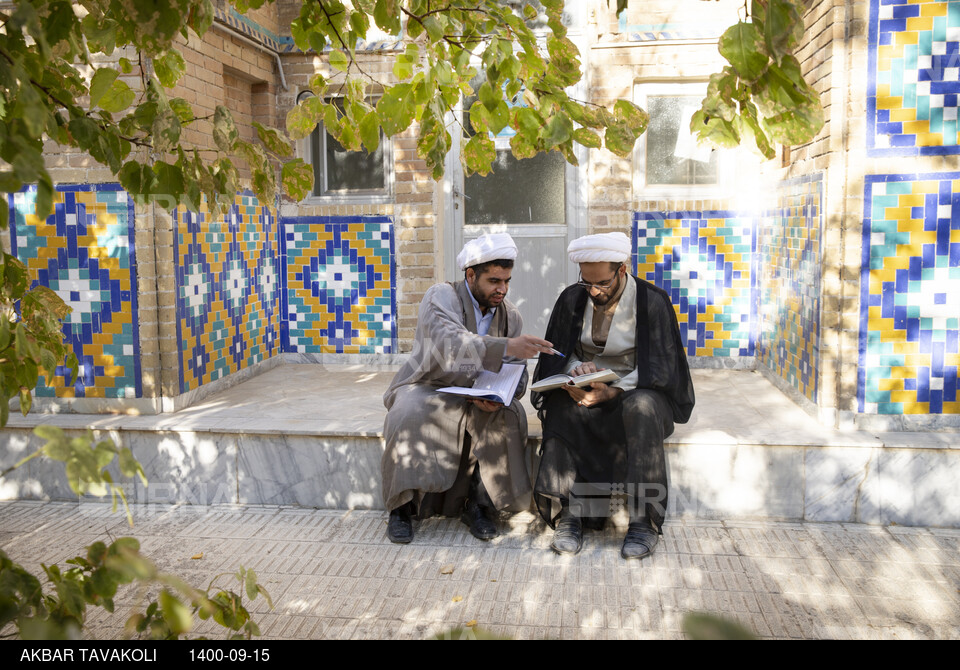 «امید امیری» ؛ طلبه ای شاغل در صنف نانوایی