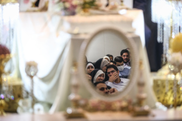 Iran-Université Sharif : une cérémonie collective de mariage offerte à 100 couples étudiants