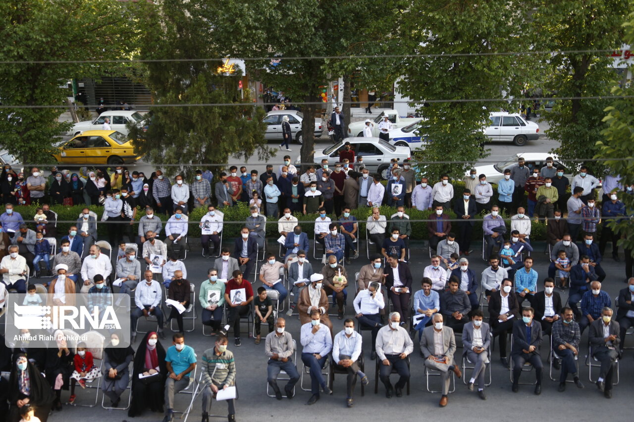 جشن پیروزی حجت‌الاسلام رئیسی منتخب ریاست‌جمهوری در شهرکرد برگزار شد