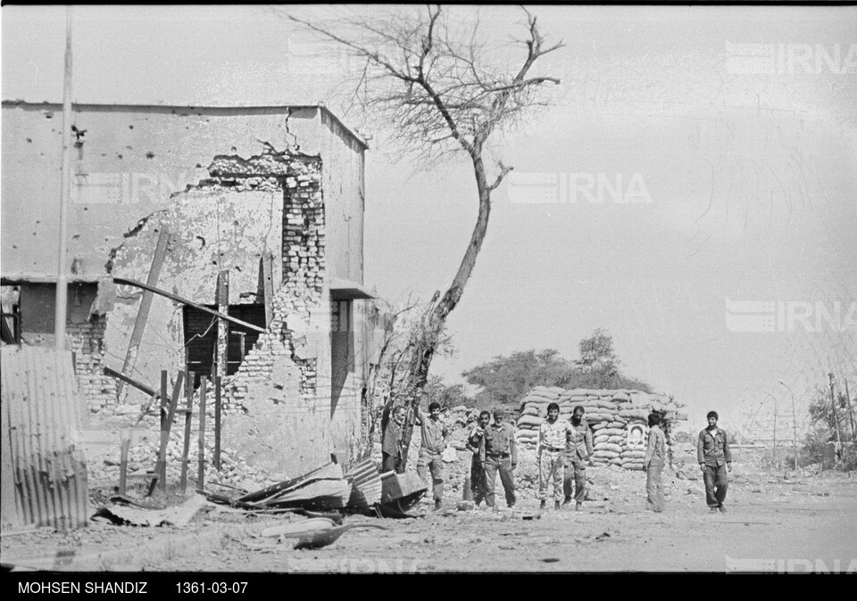 بازدید خبرنگاران خارجی از خرمشهر و هویزه