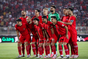 لیگ برتر فوتبال- تراکتور و پرسپولیس