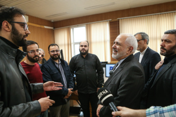 Visite de Mohammad Javad Zarif à l'IRNA