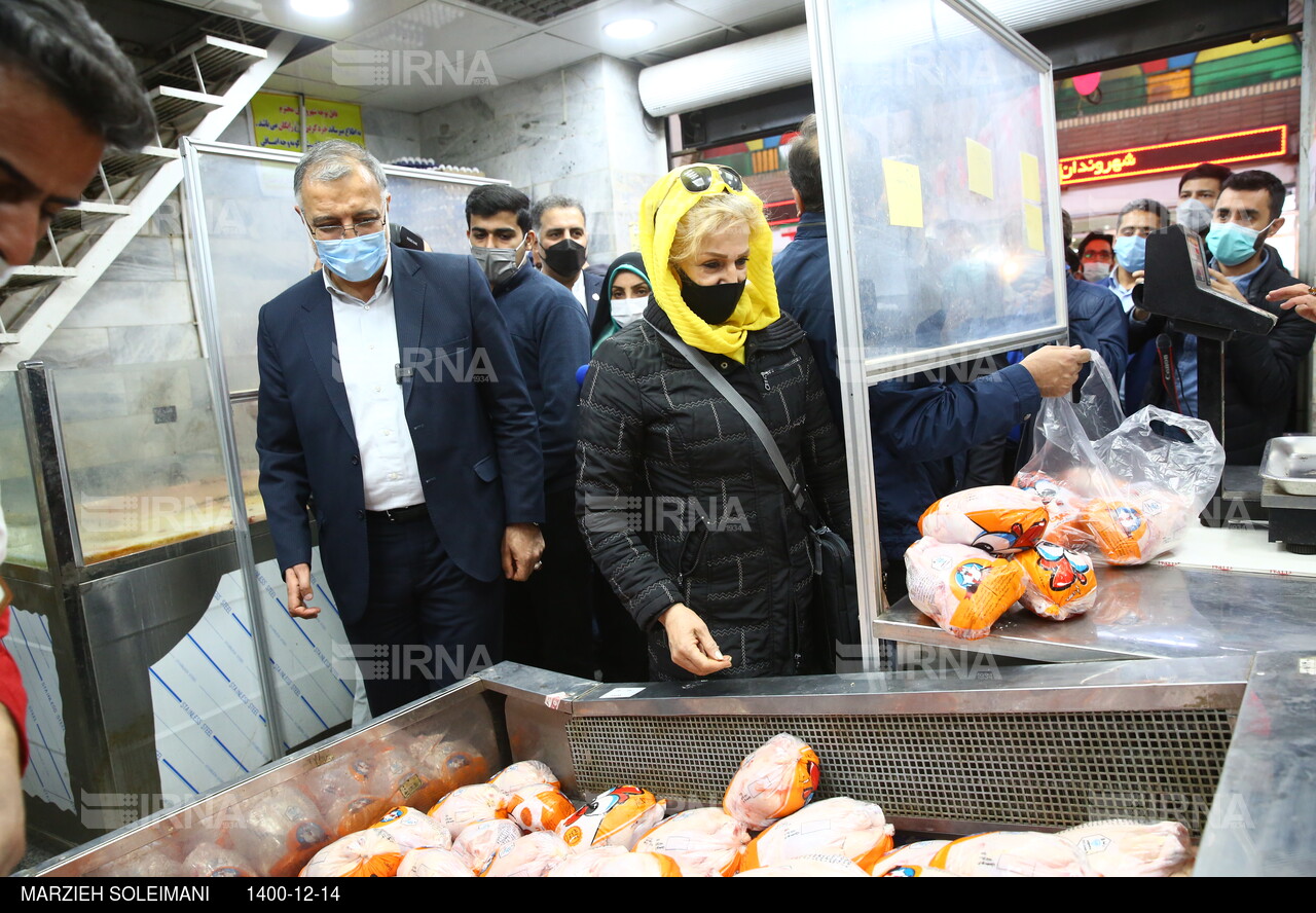 بازدید شهردار تهران از بازار میوه تره بار جلال آل احمد