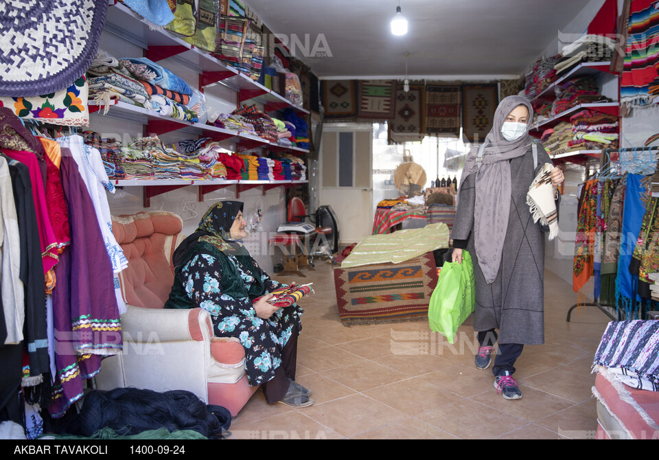 «خاله رحیمه» ؛ احیاگر هنر جاجیم بافی روستای زیارت