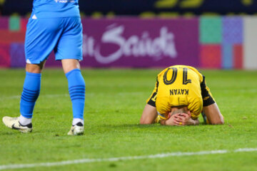 Football match between Sepahan and Al-Hilal