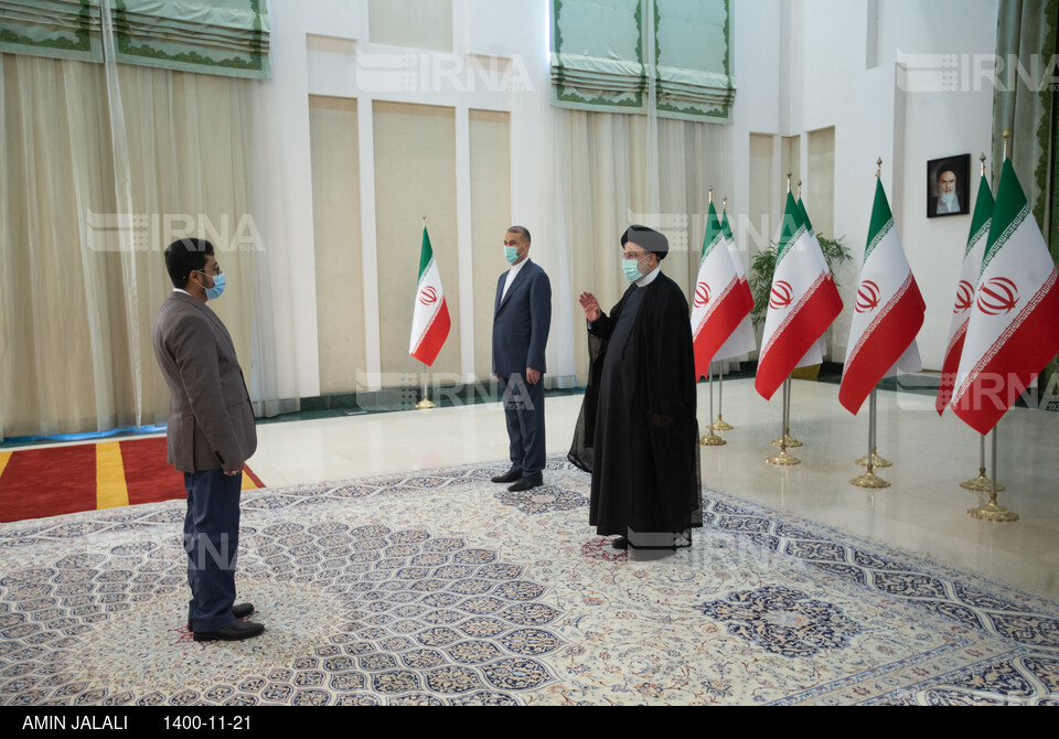 تبریک سالروز پیروزی انقلاب اسلامی از سوی سفرا و رؤسای سازمان‌های خارجی مقیم تهران به رییس جمهور