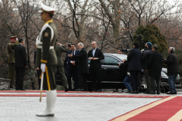 El presidente iraní recibe oficialmente al primer ministro de Irak