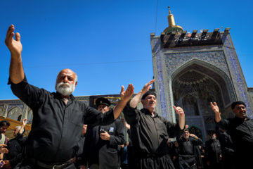 Mashhad, de luto por el aniversario del fallecimiento del Profeta del Islam