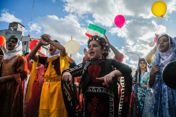 کارناوال عروسکی جشنواره تئاتر کردستان