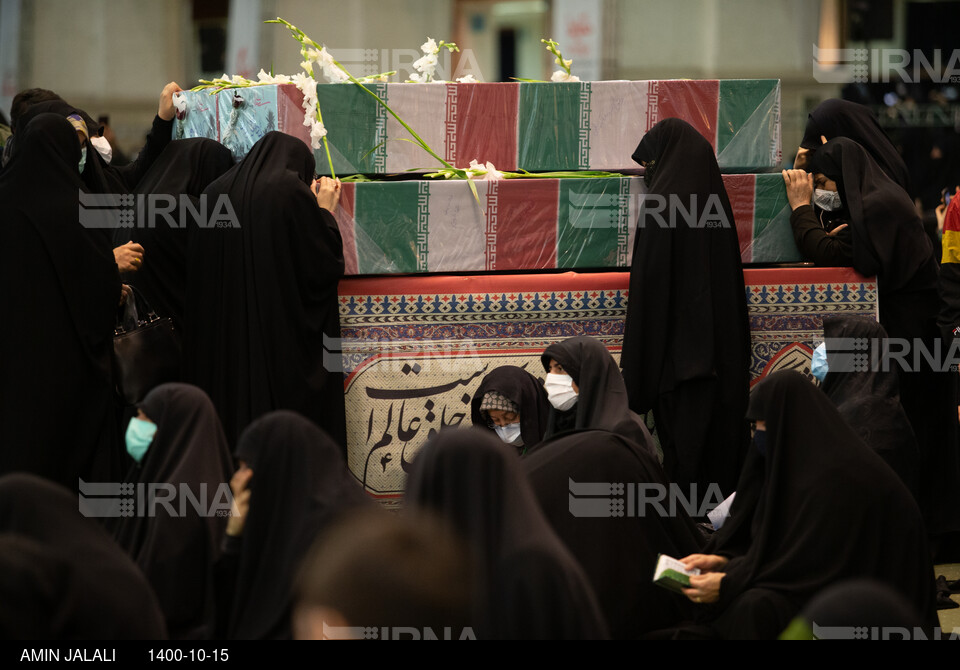 وداع با ۱۵۰ شهید گمنام دفاع مقدس در مصلی امام خمینی(ره) تهران