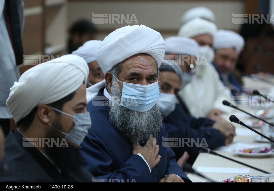 نشست علمای اهل سنت در دبیرخانه شورای عالی انقلاب فرهنگی