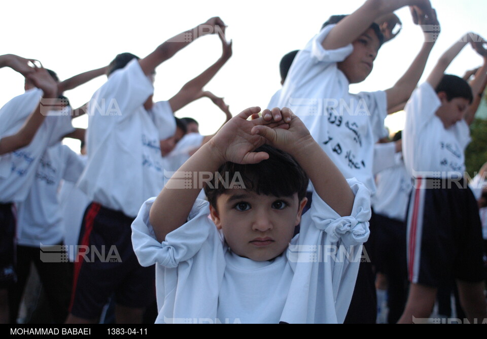 ورزش صبحگاهی و همگانی در پارک ملت