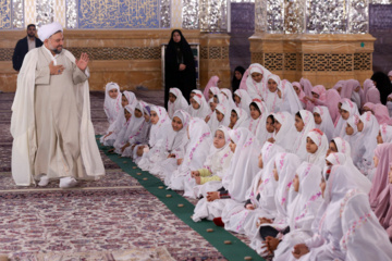 Iran : La « fête des anges » au sanctuaire de l'Imam Reza (P)