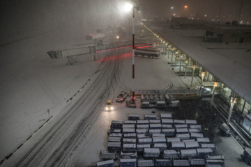 La nieve otoñal cubre de blanco Mashhad