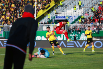 سوپرجام فوتبال - سپاهان و پرسپولیس