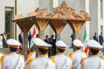 El presidente iraní recibe oficialmente al primer ministro de Irak