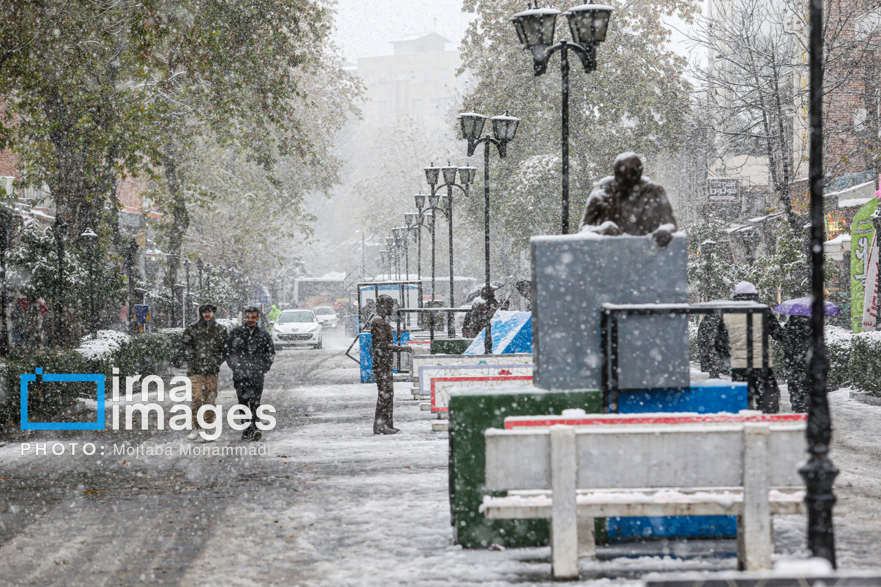 بارش برف پاییزی در رشت