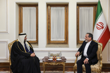 Rencontre entre le ministre conseiller aux A.E. du Qatar, Mohammed bin Abdulaziz Al-Khulaifi, avec le Chef de la diplomatie iranienne, Abbas Araghchi, le mercredi 8 janvier 2025 à Téhéran