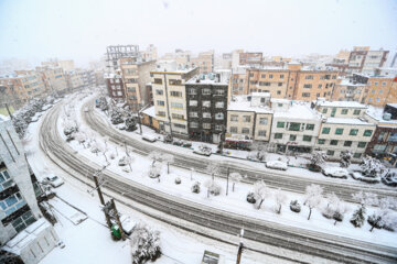 بارش برف در همدان