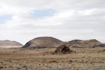 تولید سنگ پا در روستای «قزلجه‌کند»