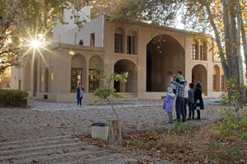 Jardín “Pahlevanpur” en Mehriz