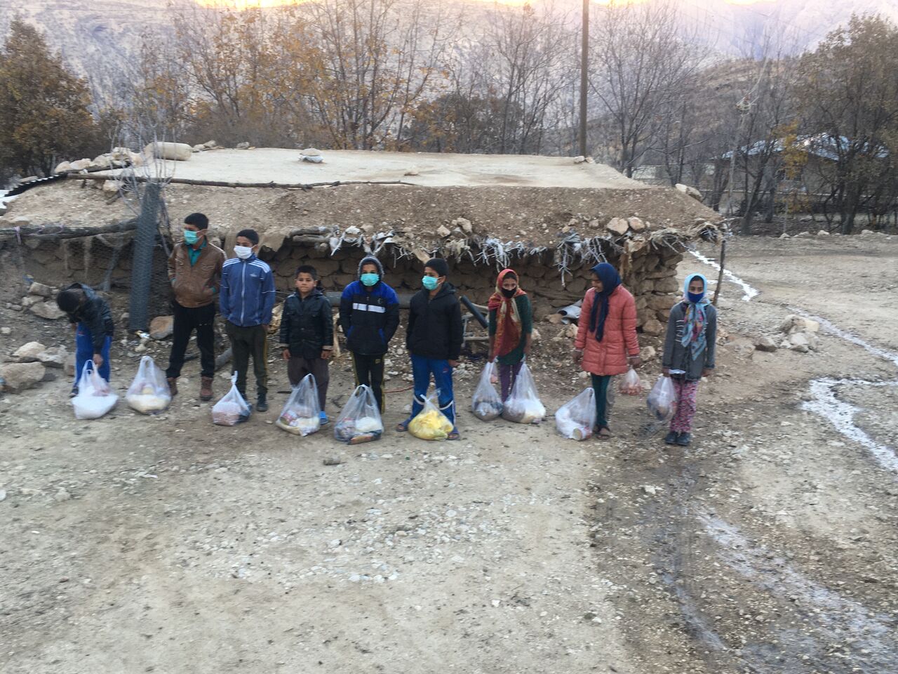 مشق نوع دوستی در مدارس عشایری کهگیلویه و بویراحمد