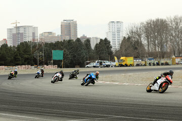 Courses de motos à Téhéran 
