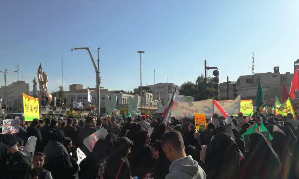 گرمای حضور مردم اهواز در راهپیمایی، زمستان را شرمنده خود کرد