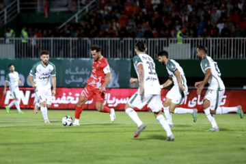 Premier Football League; Persepolis versus Zob Ahan