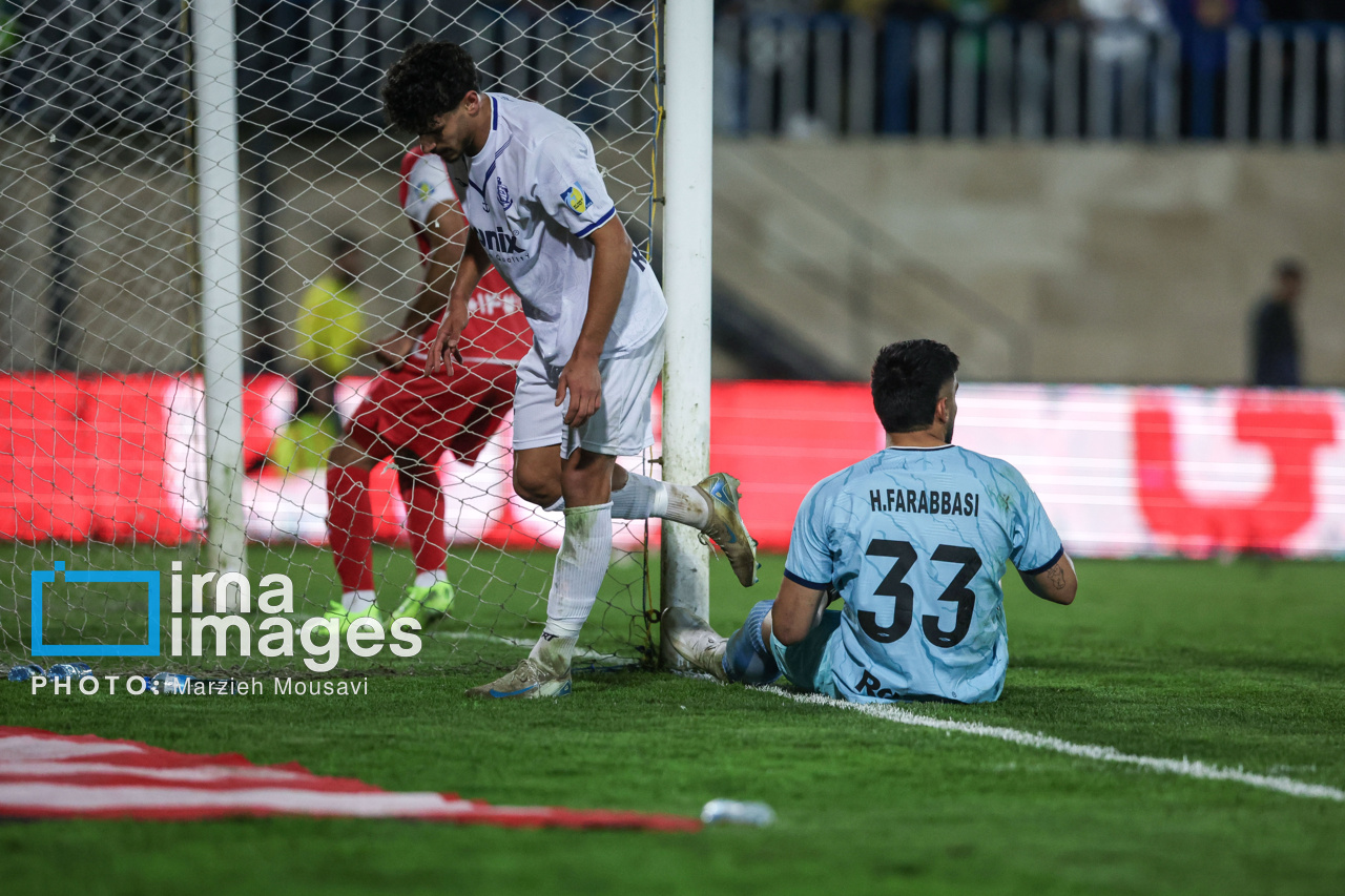 لیگ برتر فوتبال - ملوان و پرسپولیس