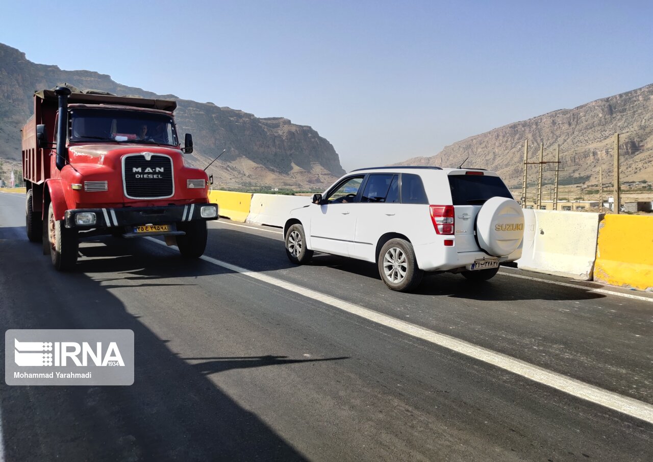 ۱۴ هزار کارت هوشمند رانندگان در کرمانشاه تمدید شد