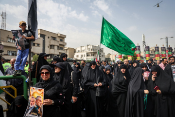 Multitudinario funeral del mártir Haniya en Teherán