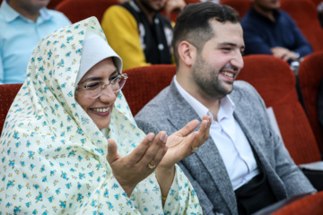 La celebración del matrimonio de 160 parejas de la Fuerza Terrestre del Ejército de Irán