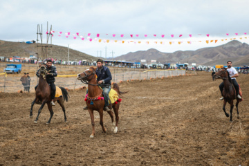 Iran : le 29ème Festival culturel et sportif des Nomades d'Azerbaïdjan au nord-ouest