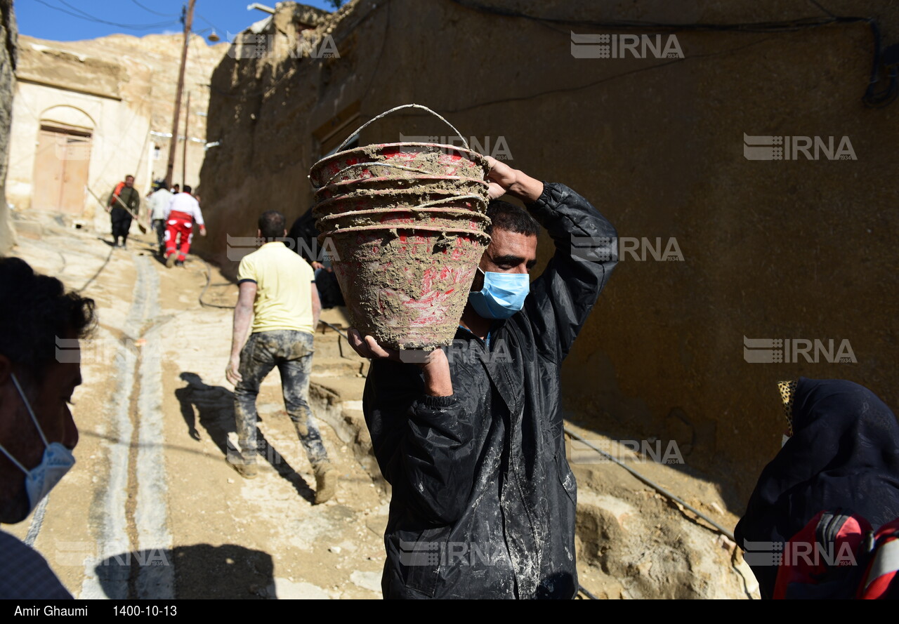 مرگ جوان لاری به علت ریزش کوه ناشی از باران شدید