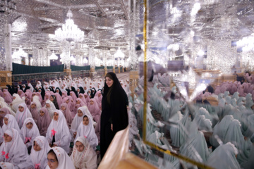 Iran : La « fête des anges » au sanctuaire de l'Imam Reza (P)