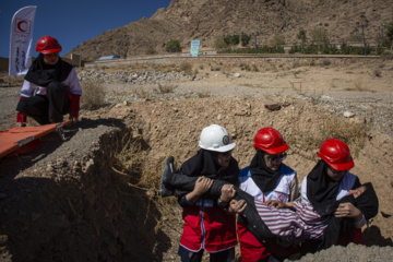 Iran: manœuvres de sauvetage à Semnan au centre